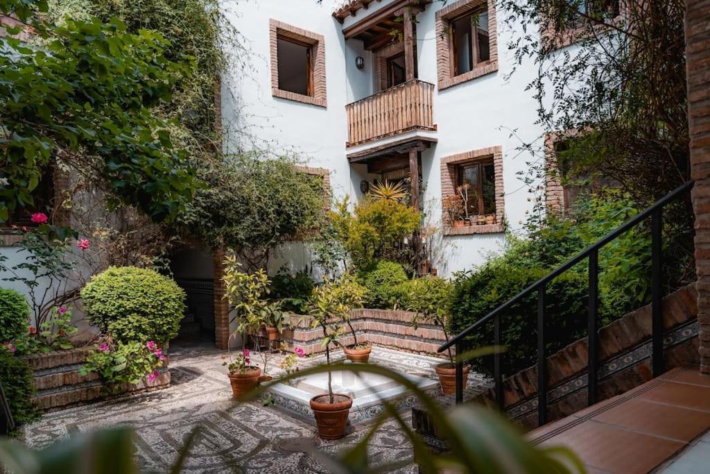 Apartamento Qh Caldeleria Vieja Granada Exterior foto